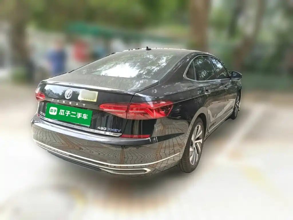 Volkswagen Passat Plug-In Hybrid 2020 — фото 6