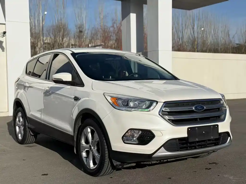 Ford Kuga 2017 — фото 3