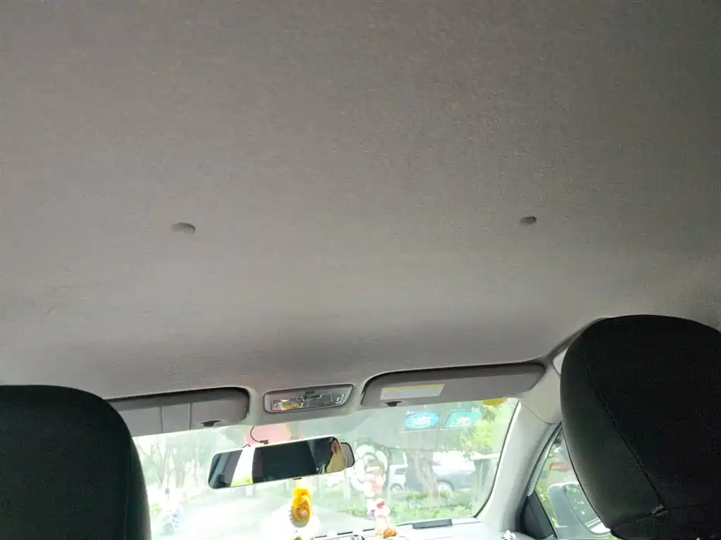 Toyota Yaris L 2016 — фото 14