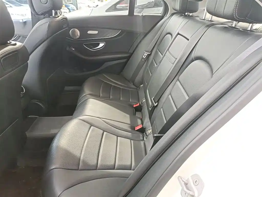 Mercedes-Benz C-Class 2016 — фото 17