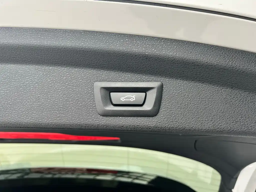 BMW X2 2021 — фото 11
