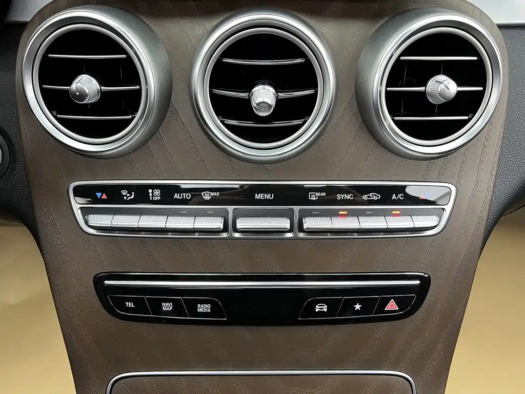 Mercedes-Benz GLC 2020 — фото 26