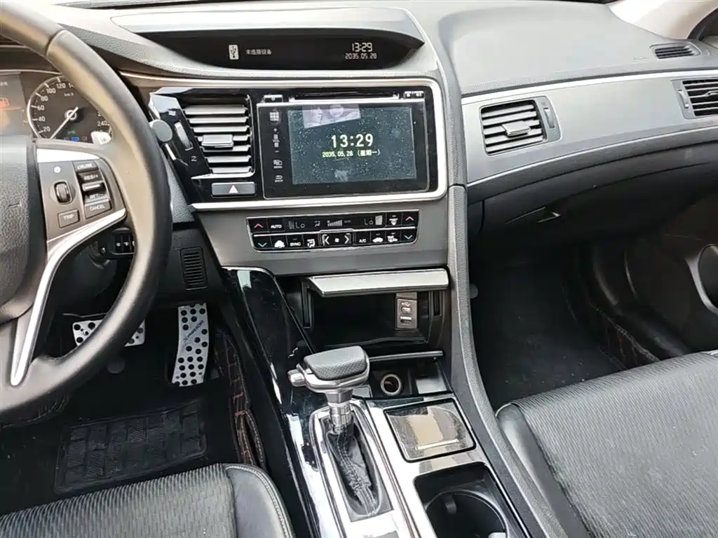 Honda Spirior 2015 — фото 13