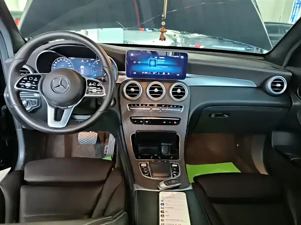 Mercedes-Benz GLC 2021 — фото 13