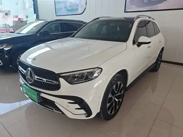 Mercedes-Benz GLC 2023