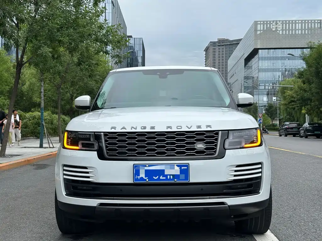 Land Rover Range Rover 2020 — фото 2