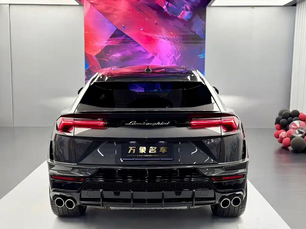 Lamborghini Urus 2024 — фото 16