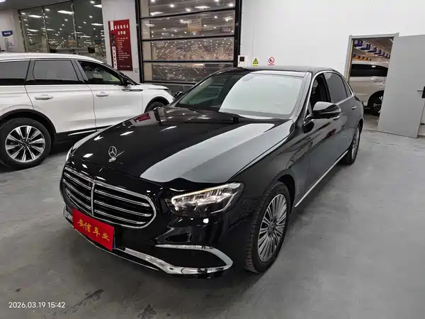 Mercedes-Benz E-Class 2023
