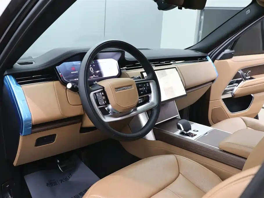 Land Rover Range Rover 2024 — фото 13