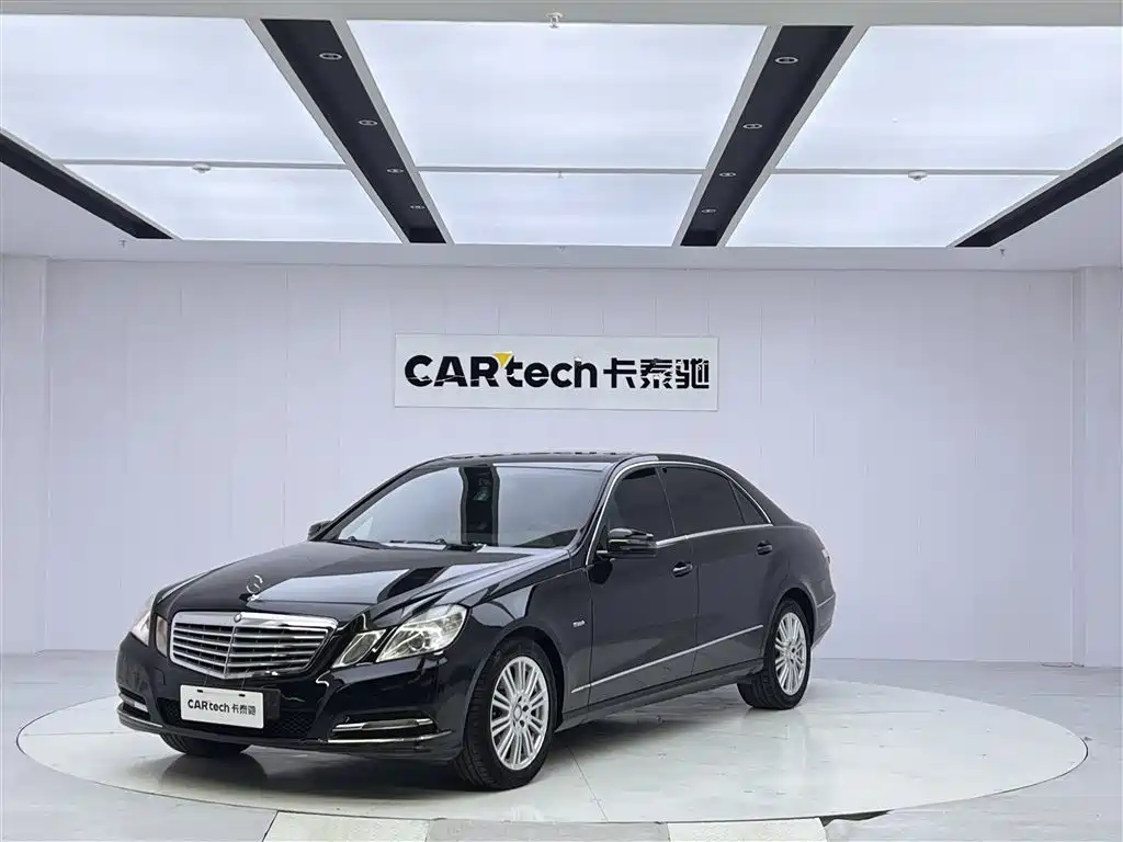 Mercedes-Benz E-Class 2012 — фото 1