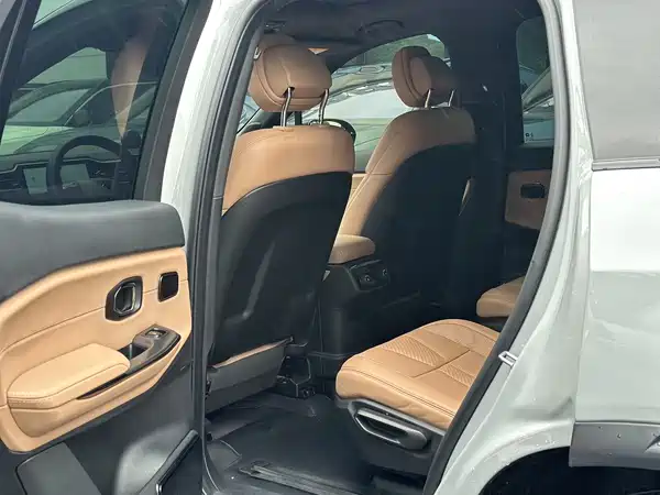 NIO ES8 2020