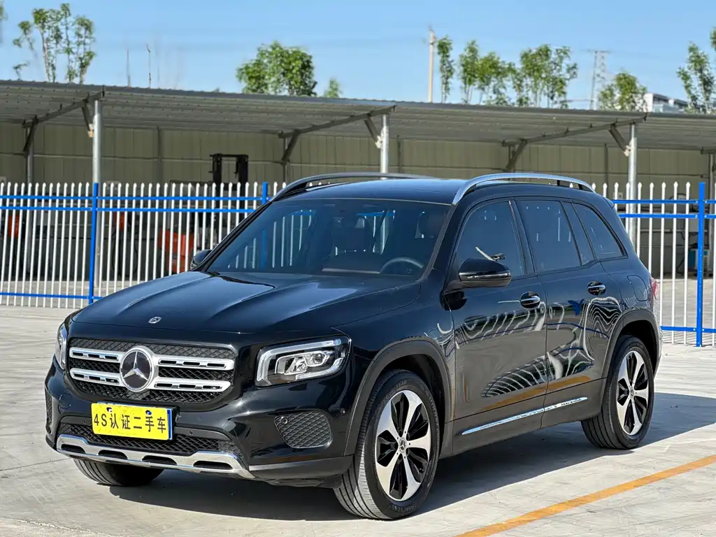 Mercedes-Benz GLB 2021 — фото 1