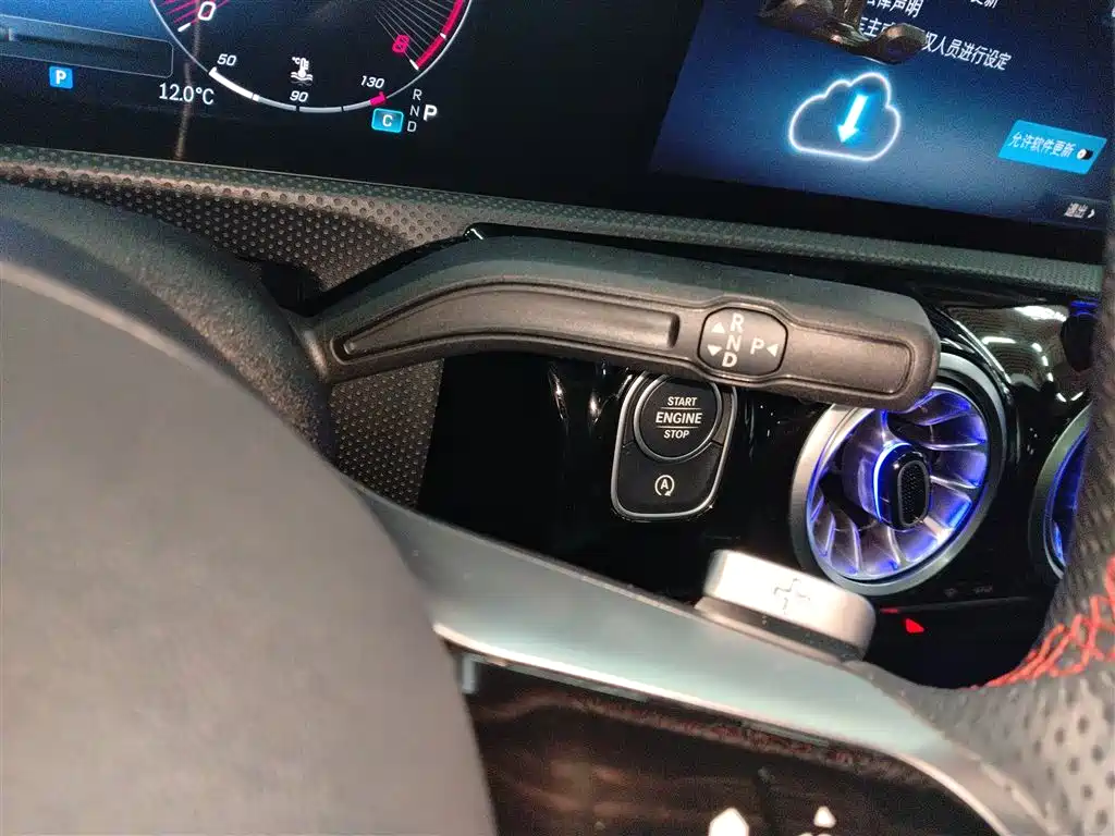 Mercedes-Benz A-Class 2025 — фото 14