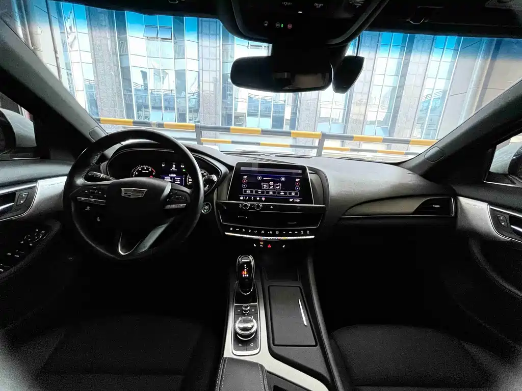 Cadillac CT5 2021 — фото 17
