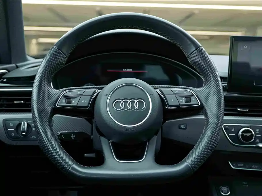 Audi A4L 2024 — фото 20