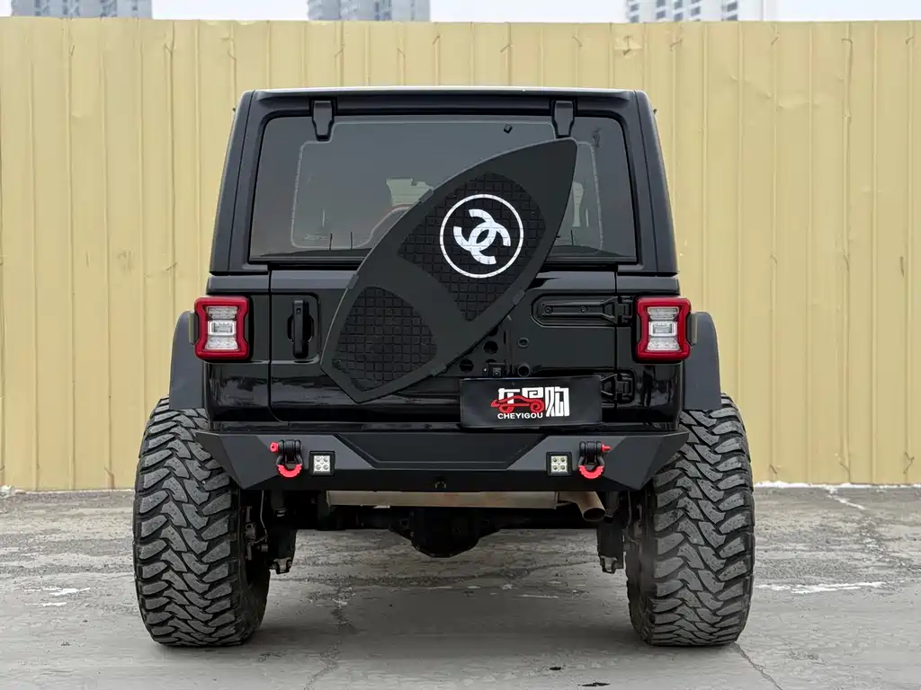 Jeep Wrangler 2022 — фото 8
