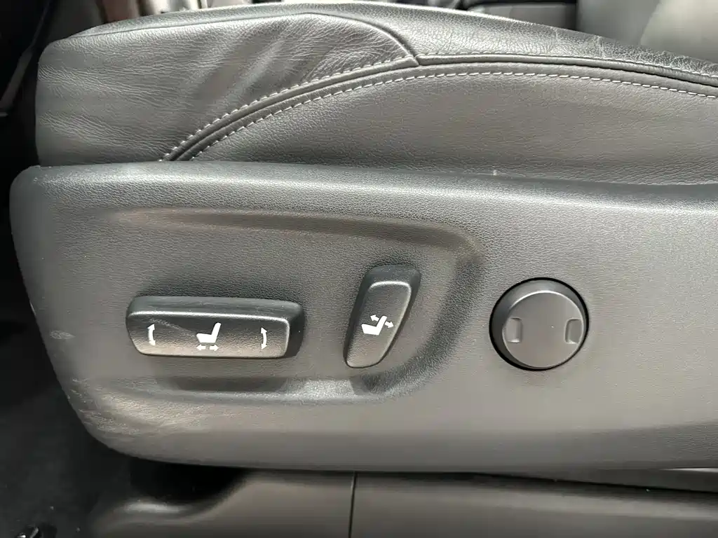 Toyota Prado 2017 — фото 28
