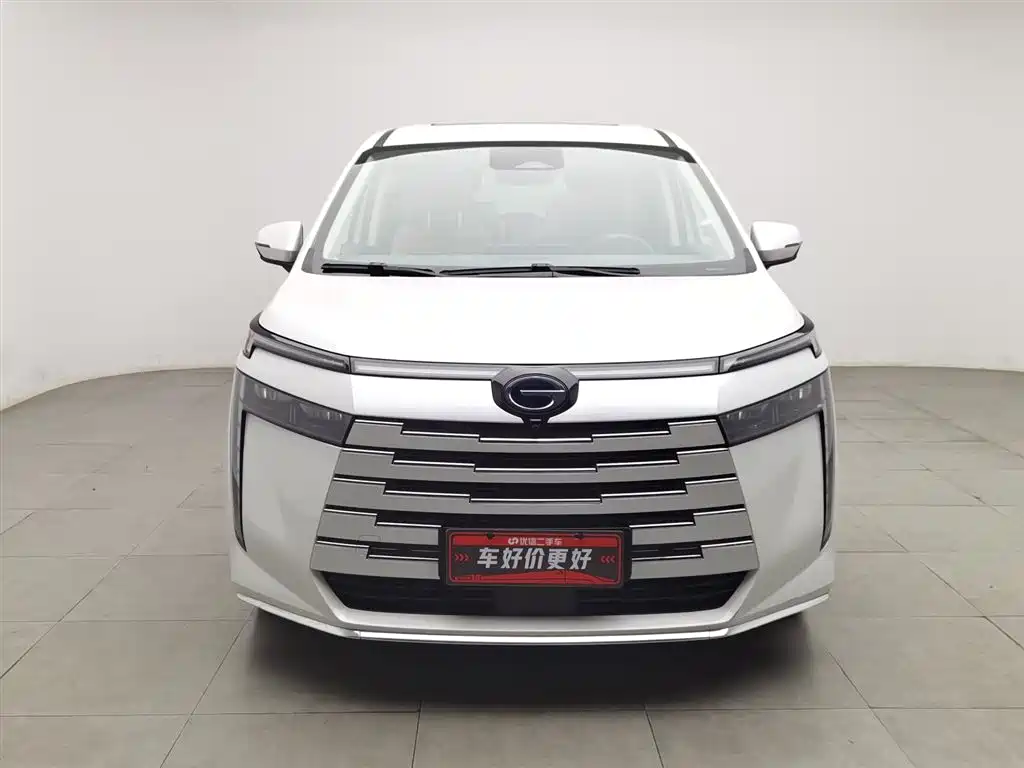 GAC Motor E8 PHEV 2024 — фото 3