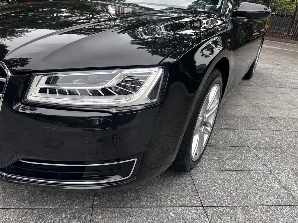 Audi A8 2016 — фото 20