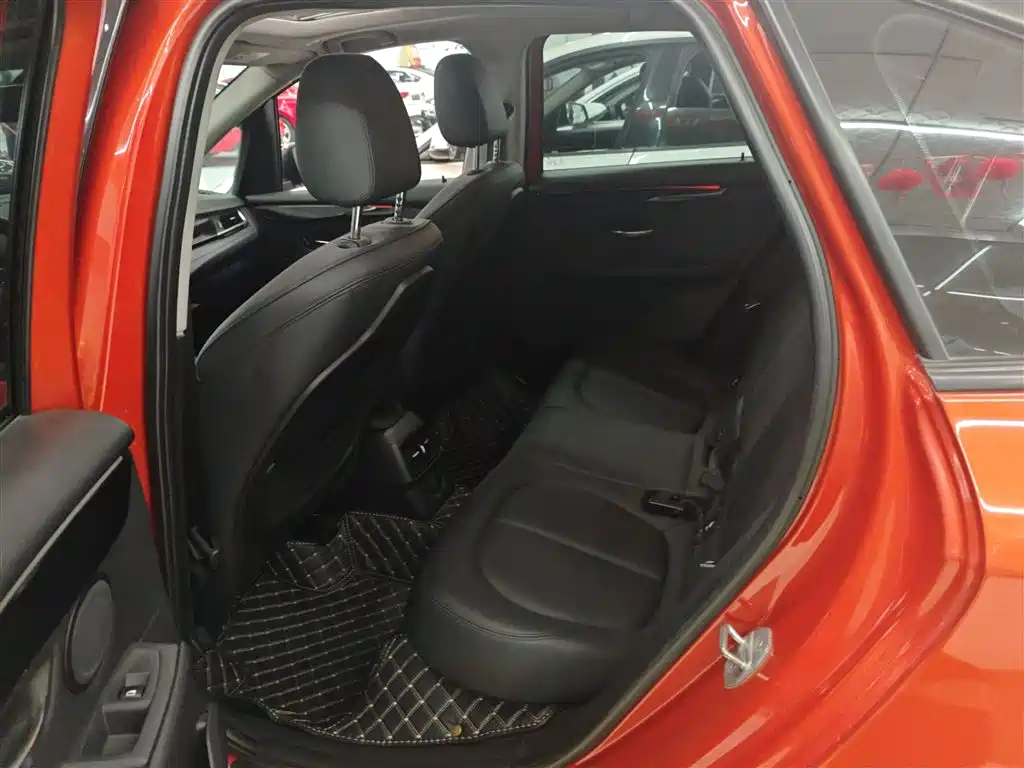 BMW 2 Series Active Tourer 2016 — фото 17
