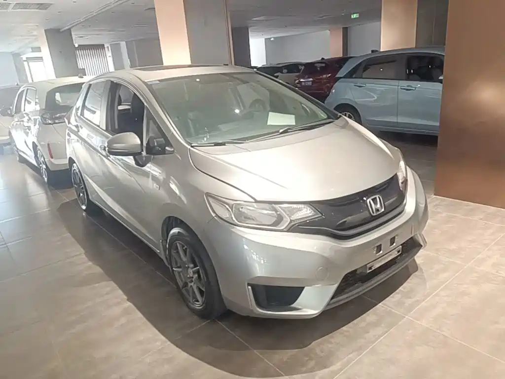 Honda Fit 2017 — фото 4