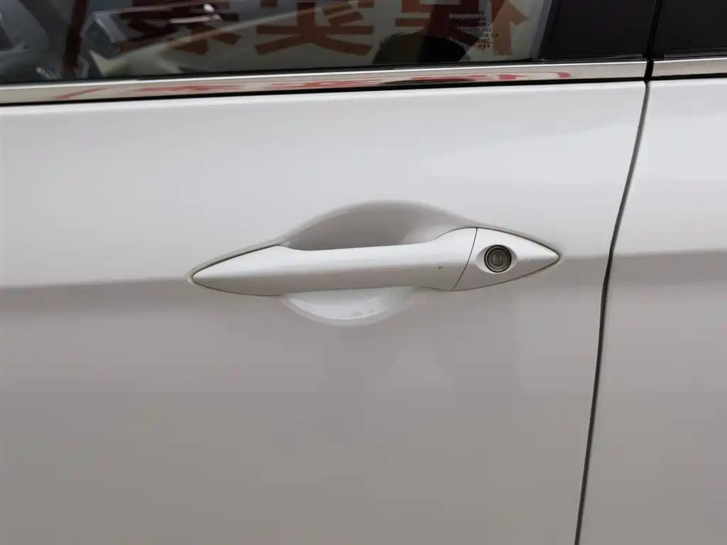 Changan Eado 2017 — фото 18