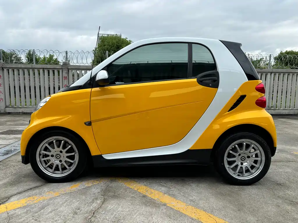 smart Fortwo 2014 — фото 3