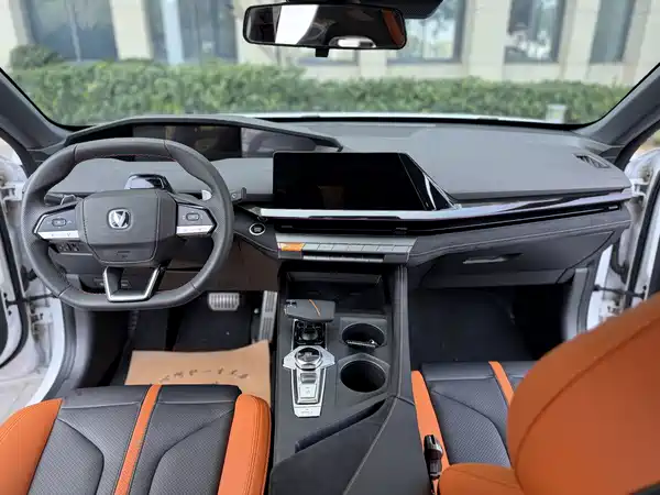 Changan UNI-V 2025