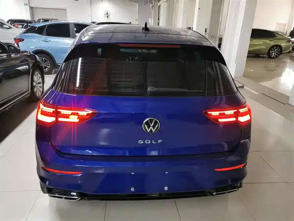 Volkswagen Golf 2021