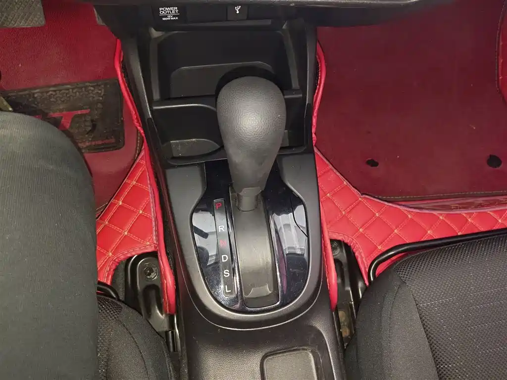 Honda Fit 2017 — фото 10