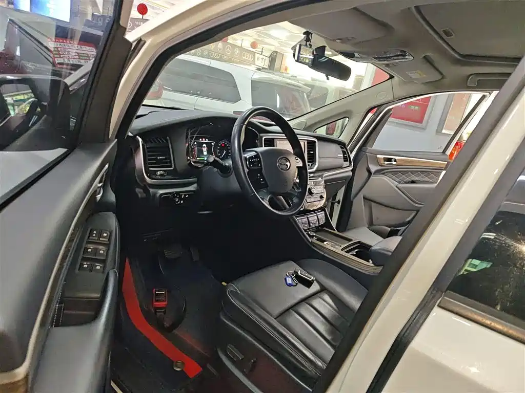 GAC Motor Trumpchi M8 2020 — фото 12