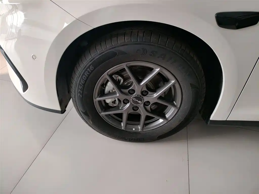BYD Seal 06 2025 — фото 23