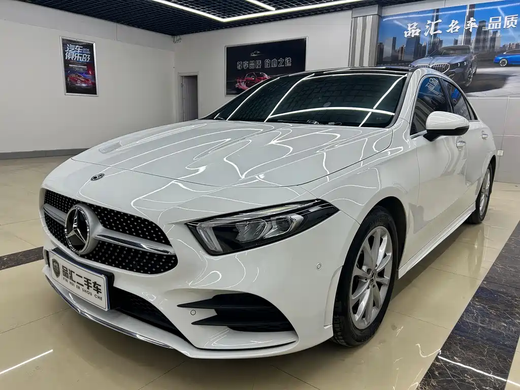 Mercedes-Benz A-Class 2019 — фото 1