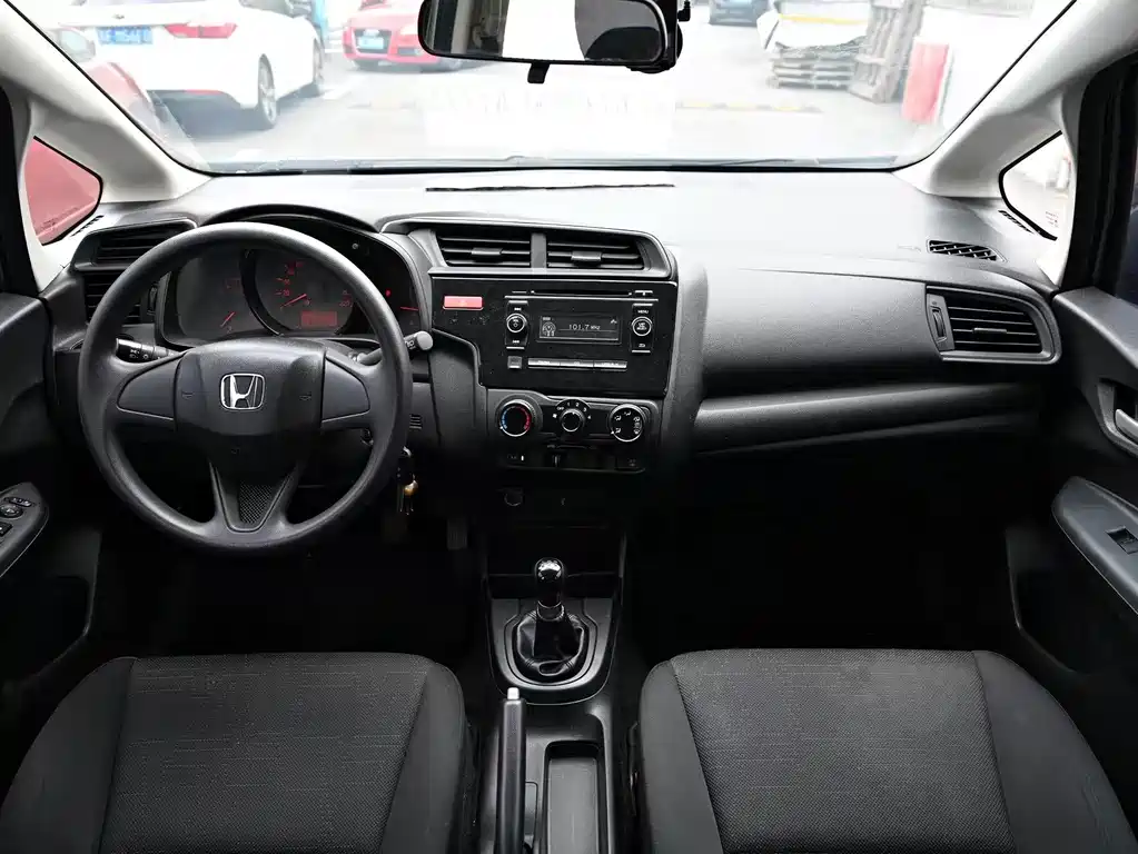 Honda Fit 2015 — фото 9