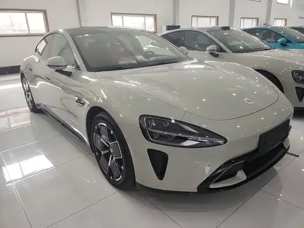 Xiaomi SU7 2025