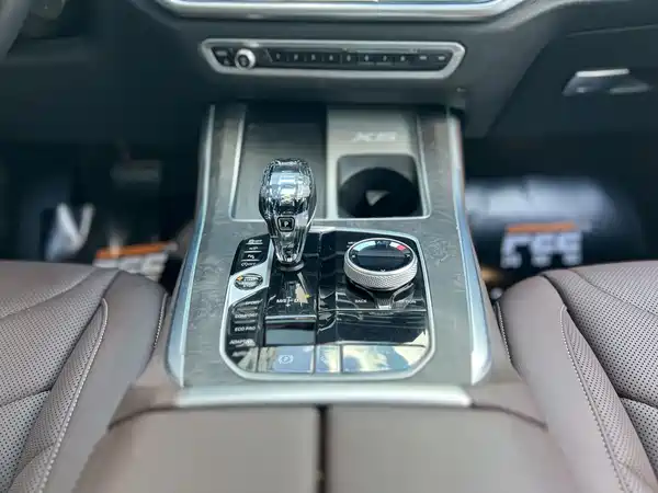 BMW X5 2023