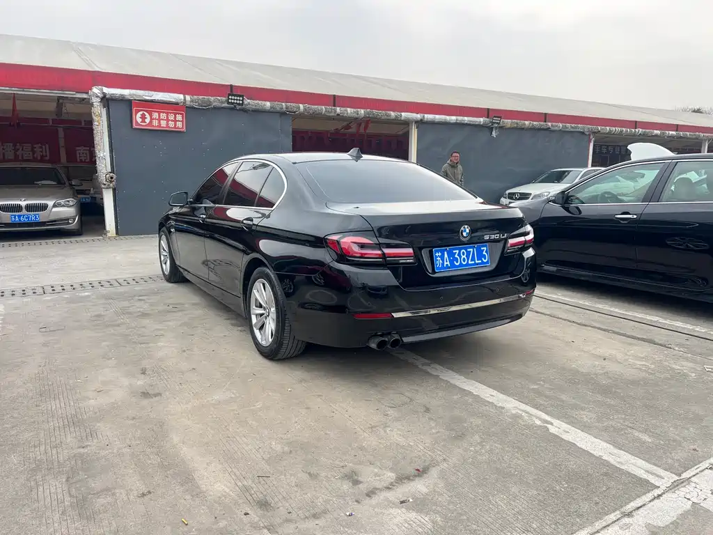 BMW 5 Series 2013 — фото 20