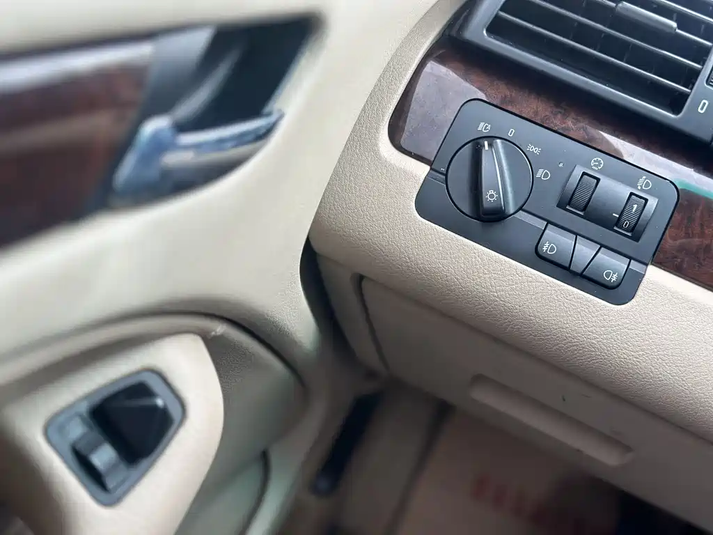 BMW 3 Series 2005 — фото 14