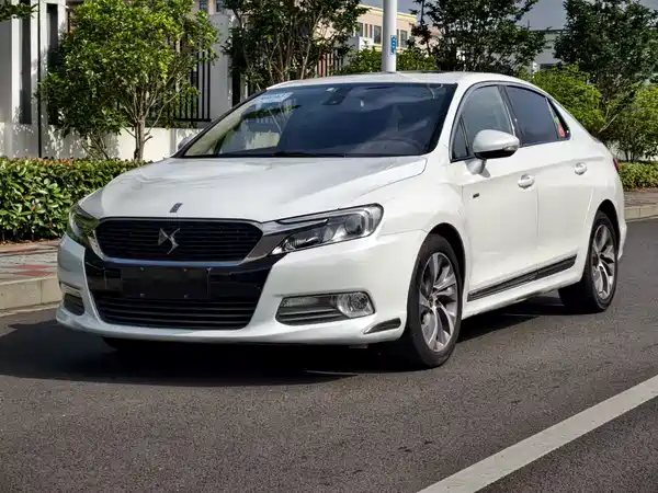 DS 5LS 2015