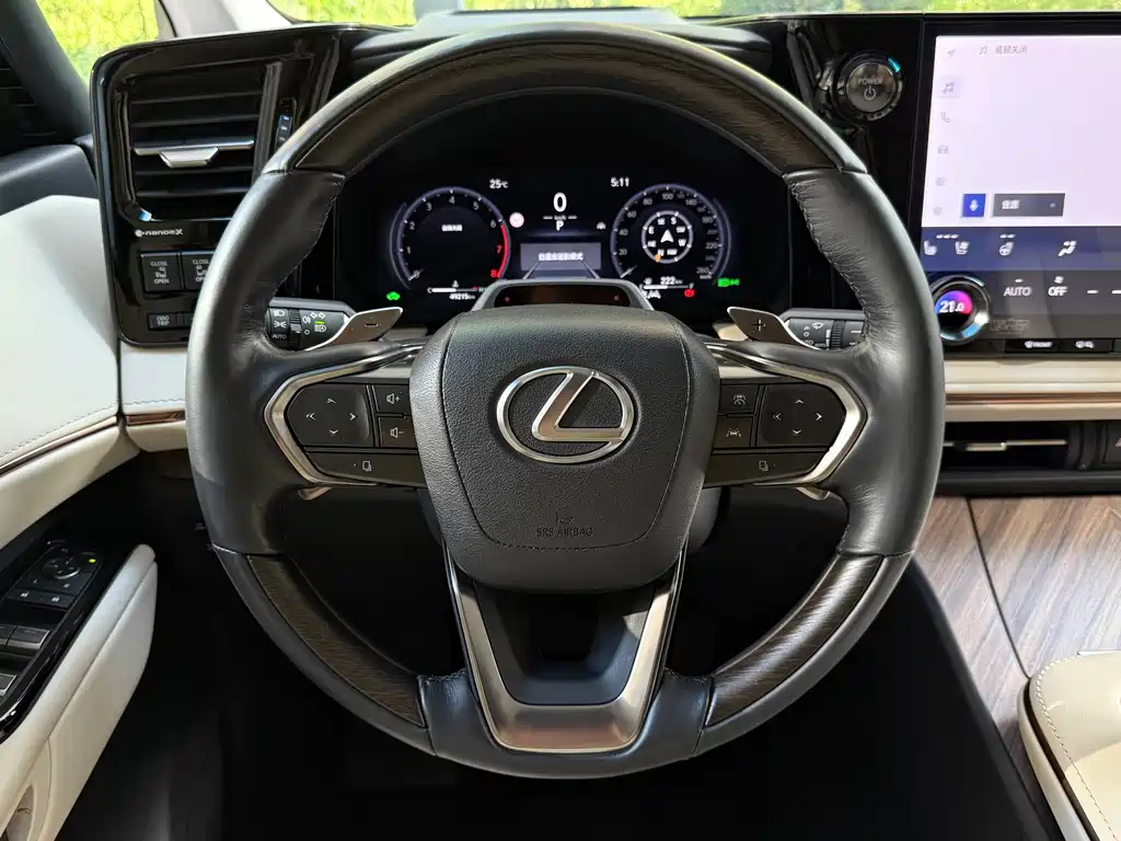 Lexus LM 2024 — фото 13