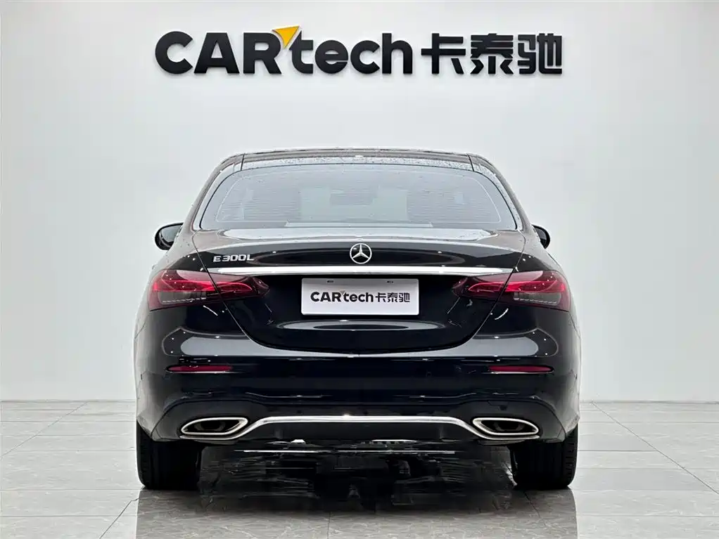 Mercedes-Benz E-Class 2023 — фото 4