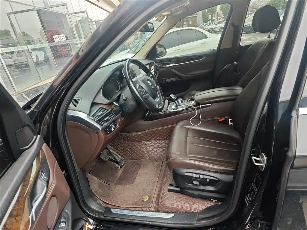 BMW X5 2018 — фото 15