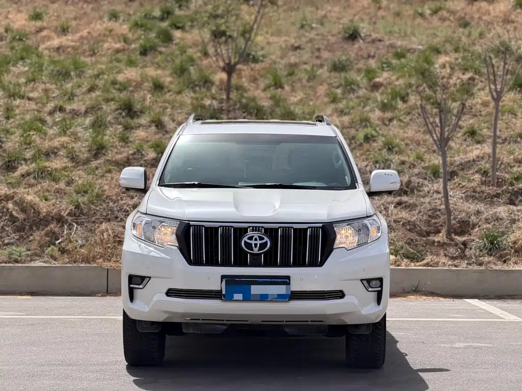 Toyota Prado 2018 — фото 2