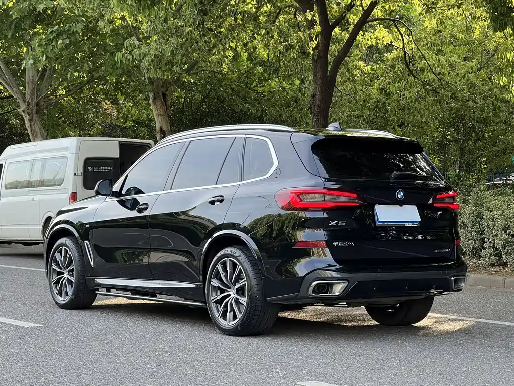 BMW X5 2023 — фото 19