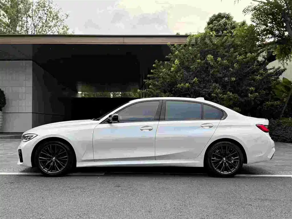 BMW 3 Series 2020