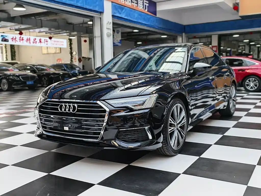 Audi A6L 2021 — фото 1