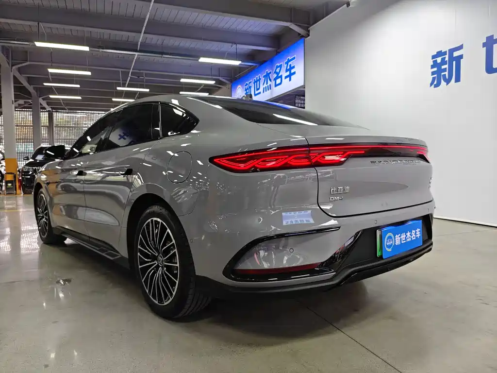BYD Han 2025 — фото 16