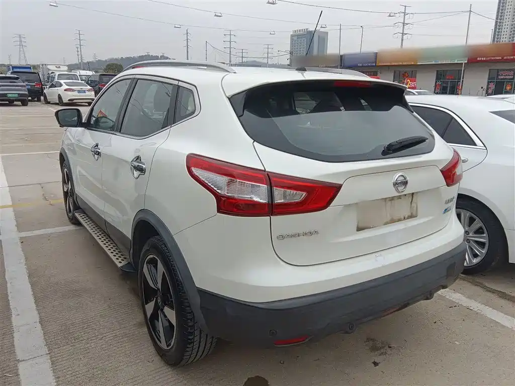 Nissan Qashqai 2017 — фото 5