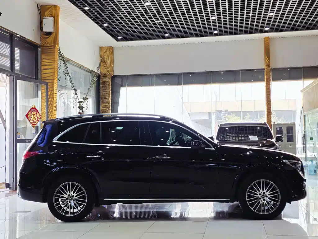 Mercedes-Benz GLC 2023 — фото 4