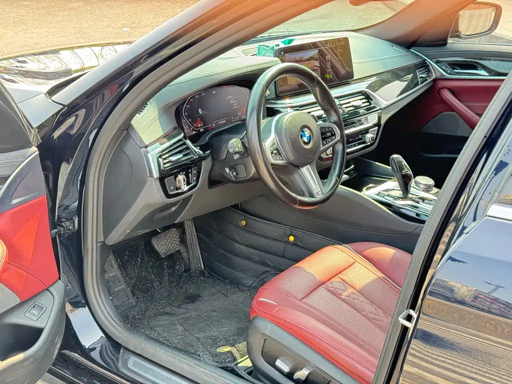 BMW 5 Series 2022